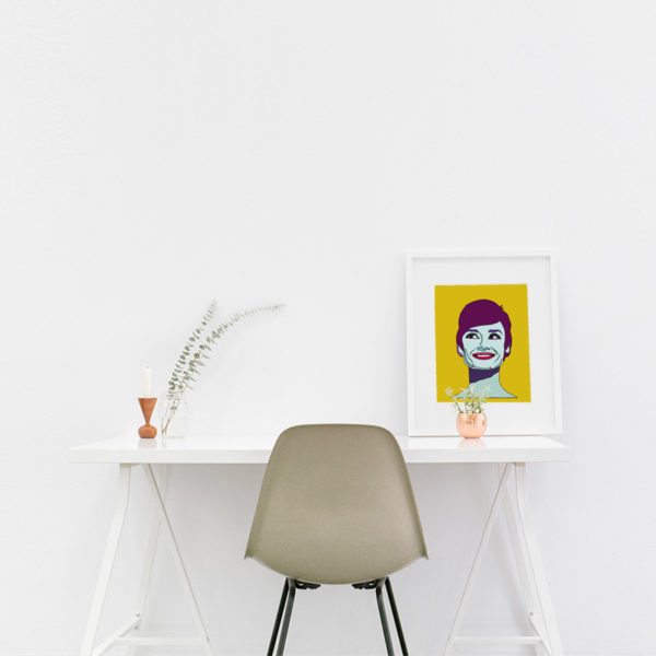 Grafikdruck Audrey Hepburn gelb – Bild 2
