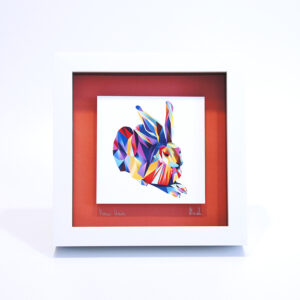 Fine Art Bild mit Rahmen - Hans Hase blau auf rot