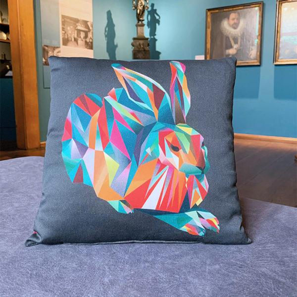 Kissen Hans Hase grün auf grau