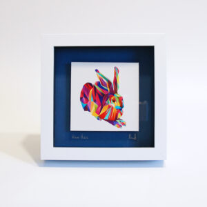 Fine Art Bild mit Rahmen - Hans Hase pink auf blau
